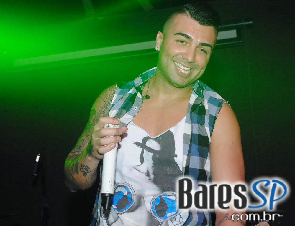 28º Caxorro Loco 2014 com festa Open Bar à fantasia no Via Matarazzo 28º Caxorro Loco 2014 com festa Open Bar à fantasia no Via Matarazzo