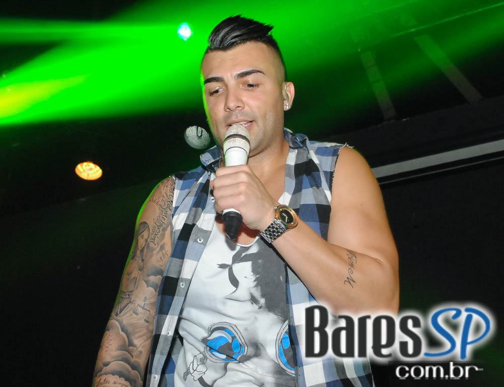 28º Caxorro Loco 2014 com festa Open Bar à fantasia no Via Matarazzo 28º Caxorro Loco 2014 com festa Open Bar à fantasia no Via Matarazzo