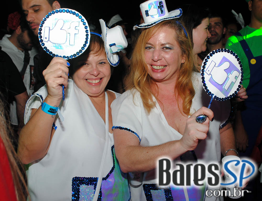 28º Caxorro Loco 2014 com festa Open Bar à fantasia no Via Matarazzo 28º Caxorro Loco 2014 com festa Open Bar à fantasia no Via Matarazzo