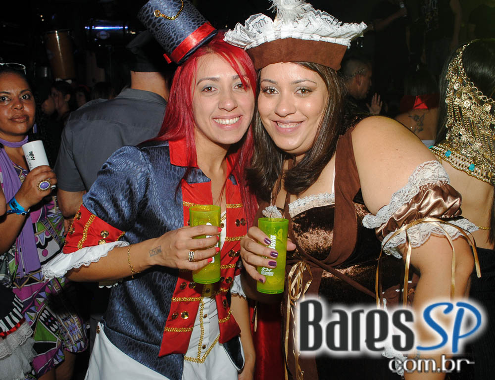 28º Caxorro Loco 2014 com festa Open Bar à fantasia no Via Matarazzo 28º Caxorro Loco 2014 com festa Open Bar à fantasia no Via Matarazzo