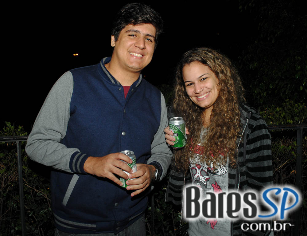 Lions Nightclub embalou o domingo com Metanol FM e Goth-Trad Music Official Lions Nightclub embalou o domingo com Metanol FM e Goth-Trad Music Official