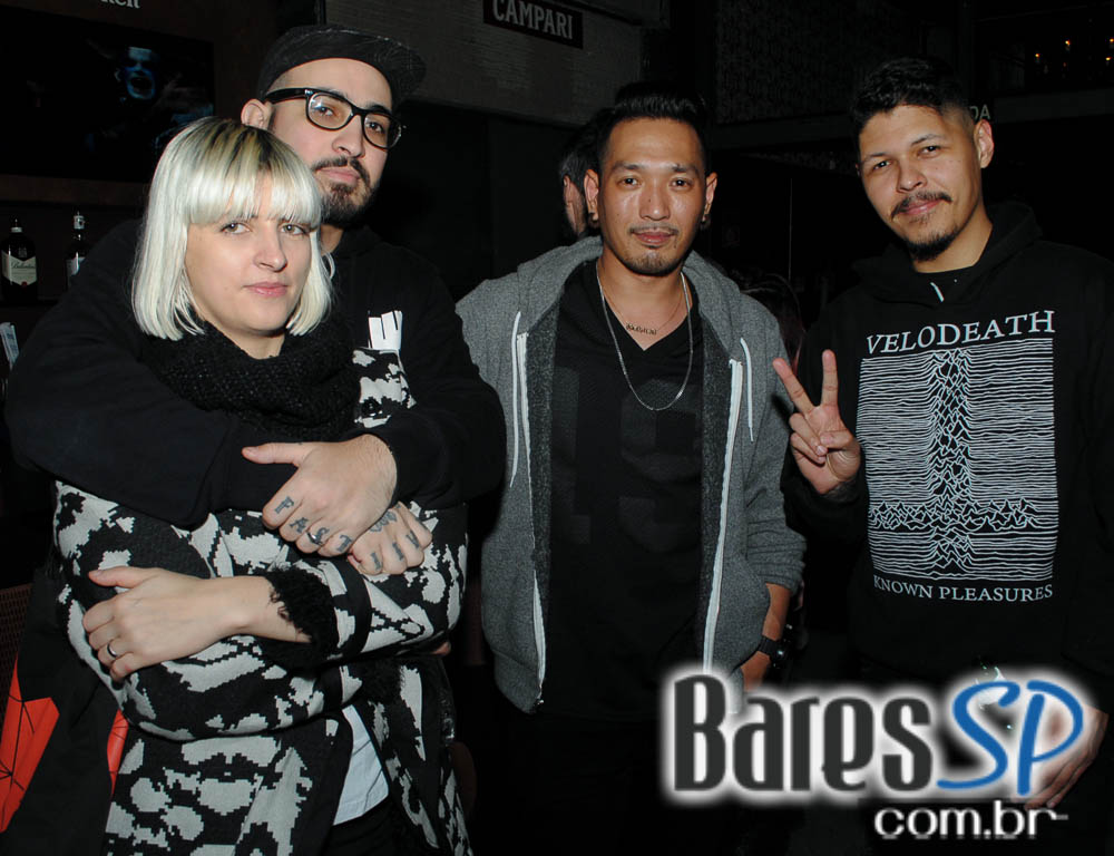 Lions Nightclub embalou o domingo com Metanol FM e Goth-Trad Music Official Lions Nightclub embalou o domingo com Metanol FM e Goth-Trad Music Official