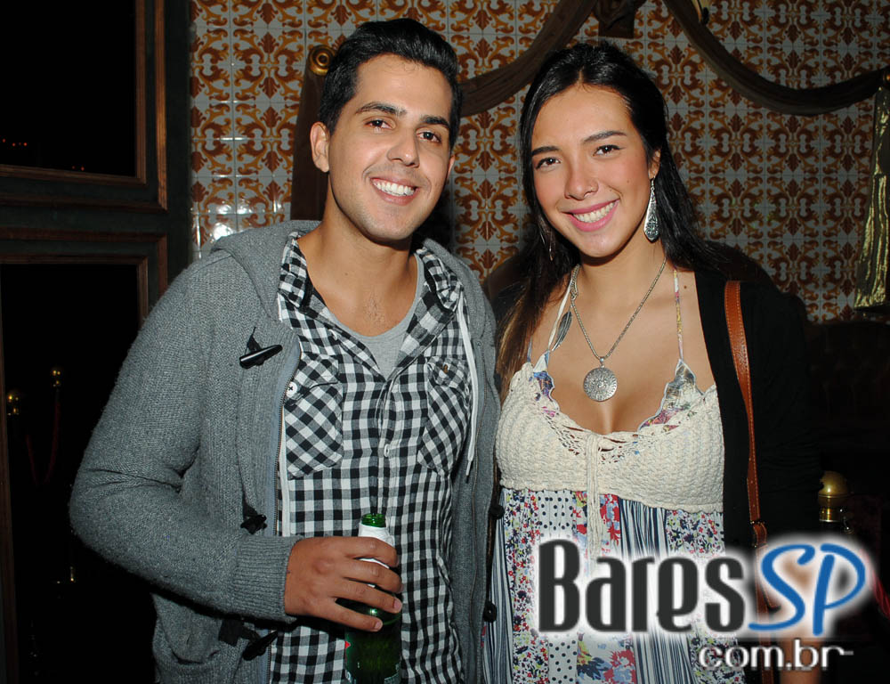 Lions Nightclub embalou o domingo com Metanol FM e Goth-Trad Music Official Lions Nightclub embalou o domingo com Metanol FM e Goth-Trad Music Official