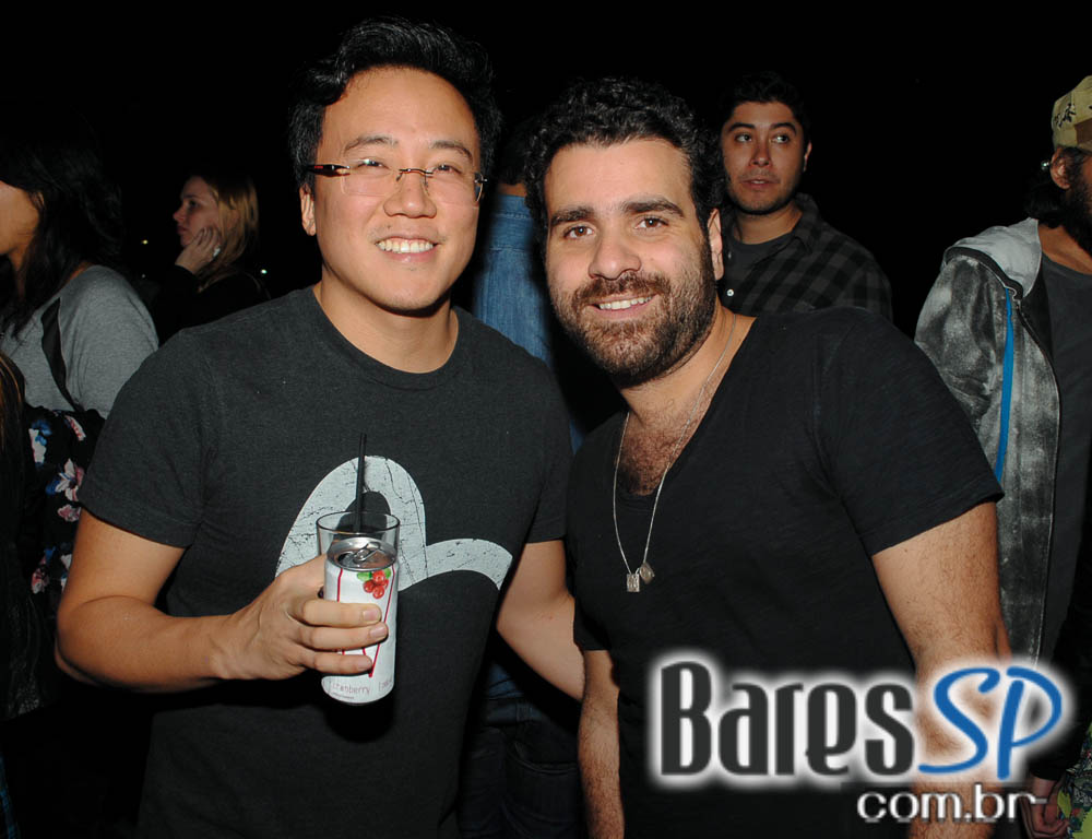 Lions Nightclub embalou o domingo com Metanol FM e Goth-Trad Music Official Lions Nightclub embalou o domingo com Metanol FM e Goth-Trad Music Official