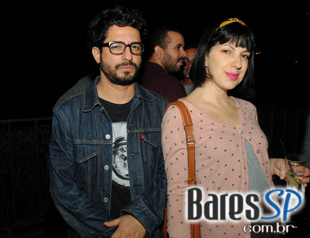 Lions Nightclub embalou o domingo com Metanol FM e Goth-Trad Music Official Lions Nightclub embalou o domingo com Metanol FM e Goth-Trad Music Official