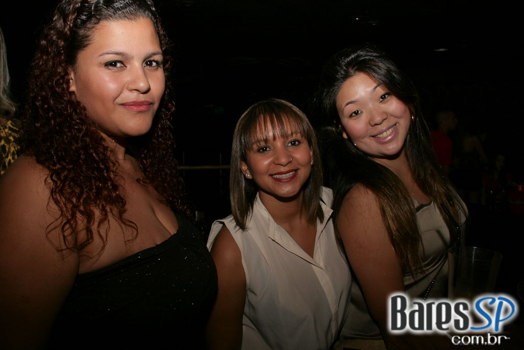 Mr. Catra comandou a quinta-feira com muito funk no Baile da Outlaws Mr. Catra comandou a quinta-feira com muito funk no Baile da Outlaws