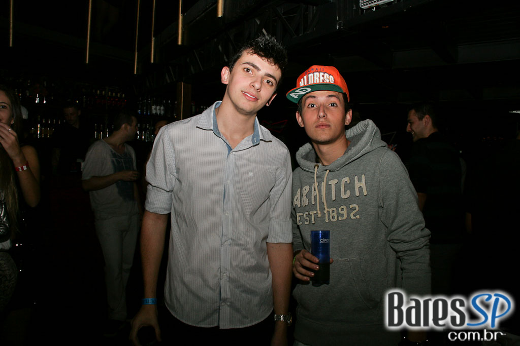 Mr. Catra comandou a quinta-feira com muito funk no Baile da Outlaws Mr. Catra comandou a quinta-feira com muito funk no Baile da Outlaws