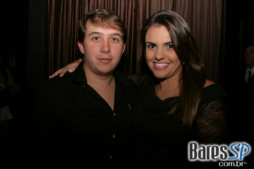 Mr. Catra comandou a quinta-feira com muito funk no Baile da Outlaws Mr. Catra comandou a quinta-feira com muito funk no Baile da Outlaws