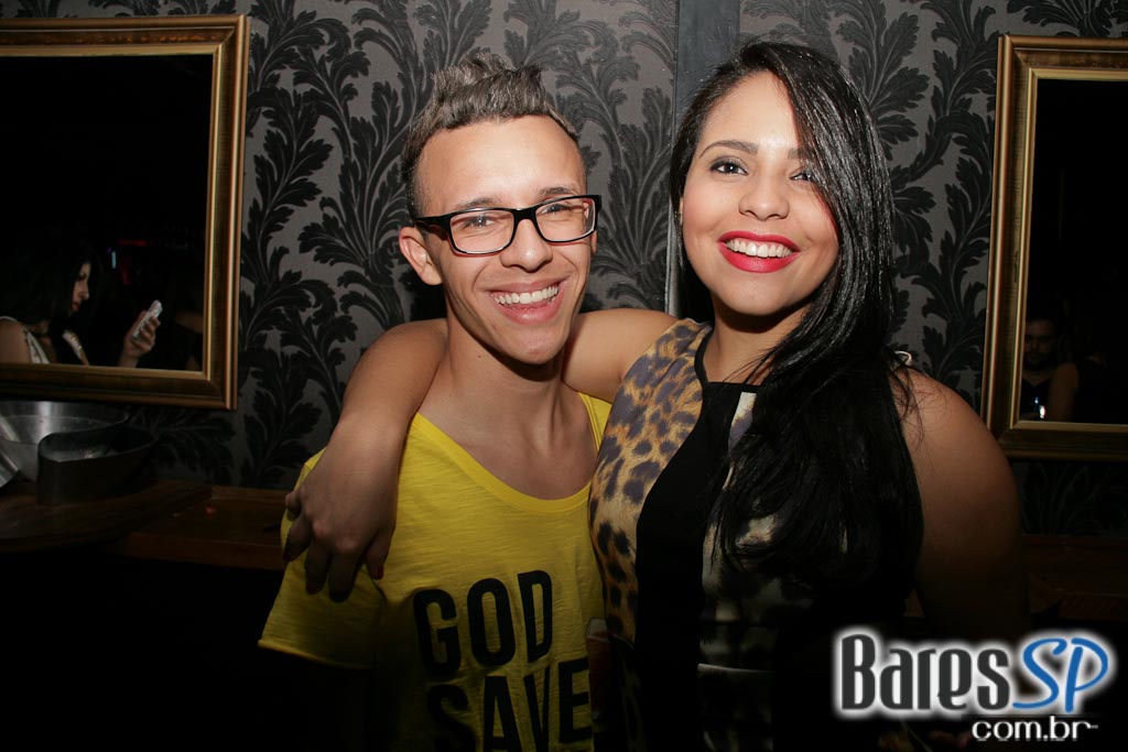 Mr. Catra comandou a quinta-feira com muito funk no Baile da Outlaws Mr. Catra comandou a quinta-feira com muito funk no Baile da Outlaws