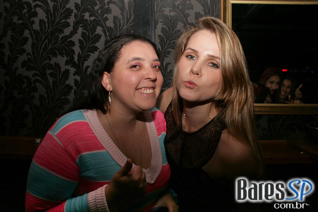 Mr. Catra comandou a quinta-feira com muito funk no Baile da Outlaws Mr. Catra comandou a quinta-feira com muito funk no Baile da Outlaws