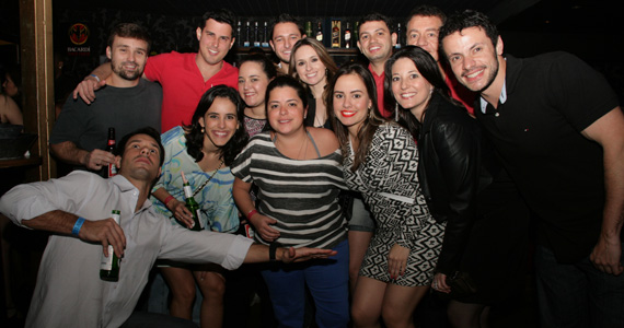 Mr. Catra comandou a quinta-feira com muito funk no Baile da Outlaws