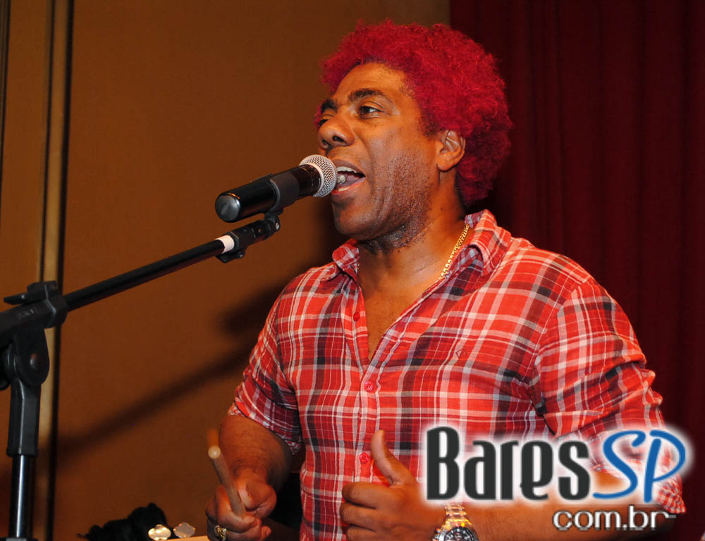 Ivo Meireles se apresentou no novo projeto do Bar Brahma Ivo Meireles se apresentou no novo projeto do Bar Brahma