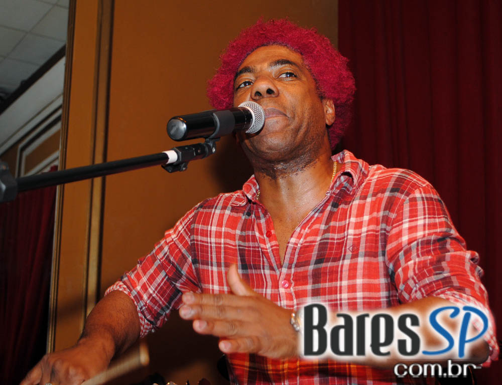 Ivo Meireles se apresentou no novo projeto do Bar Brahma Ivo Meireles se apresentou no novo projeto do Bar Brahma