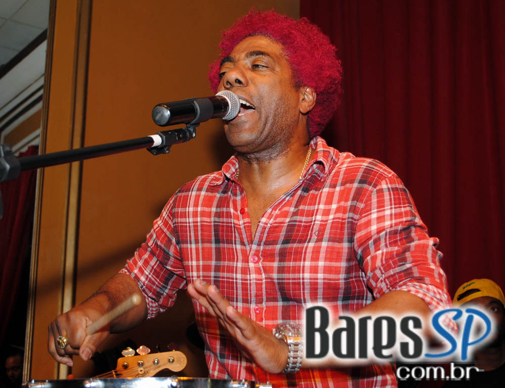 Ivo Meireles se apresentou no novo projeto do Bar Brahma Ivo Meireles se apresentou no novo projeto do Bar Brahma