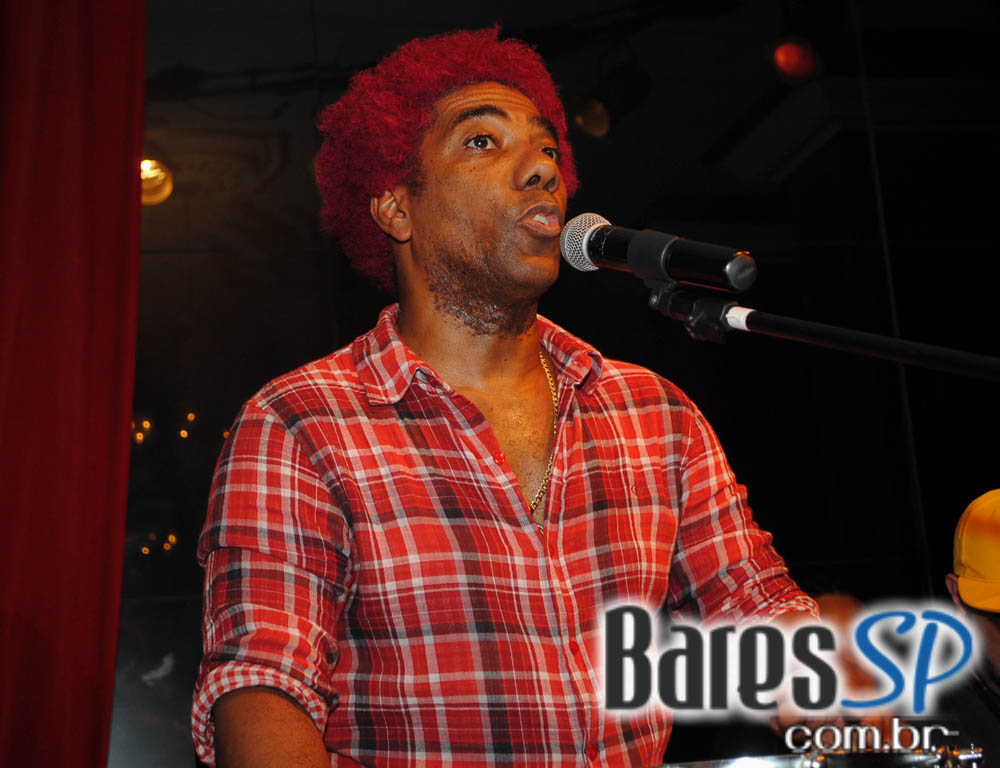 Ivo Meireles se apresentou no novo projeto do Bar Brahma Ivo Meireles se apresentou no novo projeto do Bar Brahma