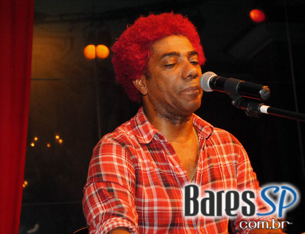 Ivo Meireles se apresentou no novo projeto do Bar Brahma Ivo Meireles se apresentou no novo projeto do Bar Brahma