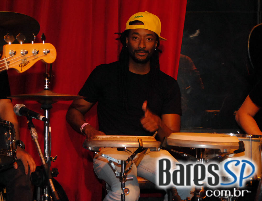 Ivo Meireles se apresentou no novo projeto do Bar Brahma Ivo Meireles se apresentou no novo projeto do Bar Brahma