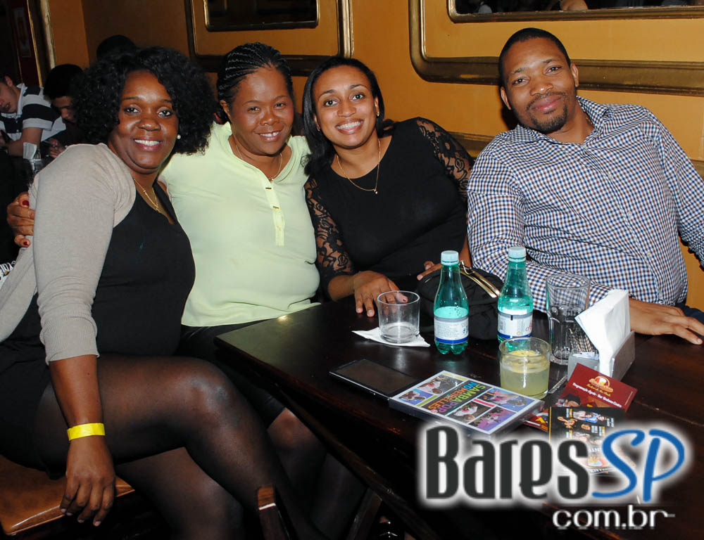 Ivo Meireles se apresentou no novo projeto do Bar Brahma Ivo Meireles se apresentou no novo projeto do Bar Brahma