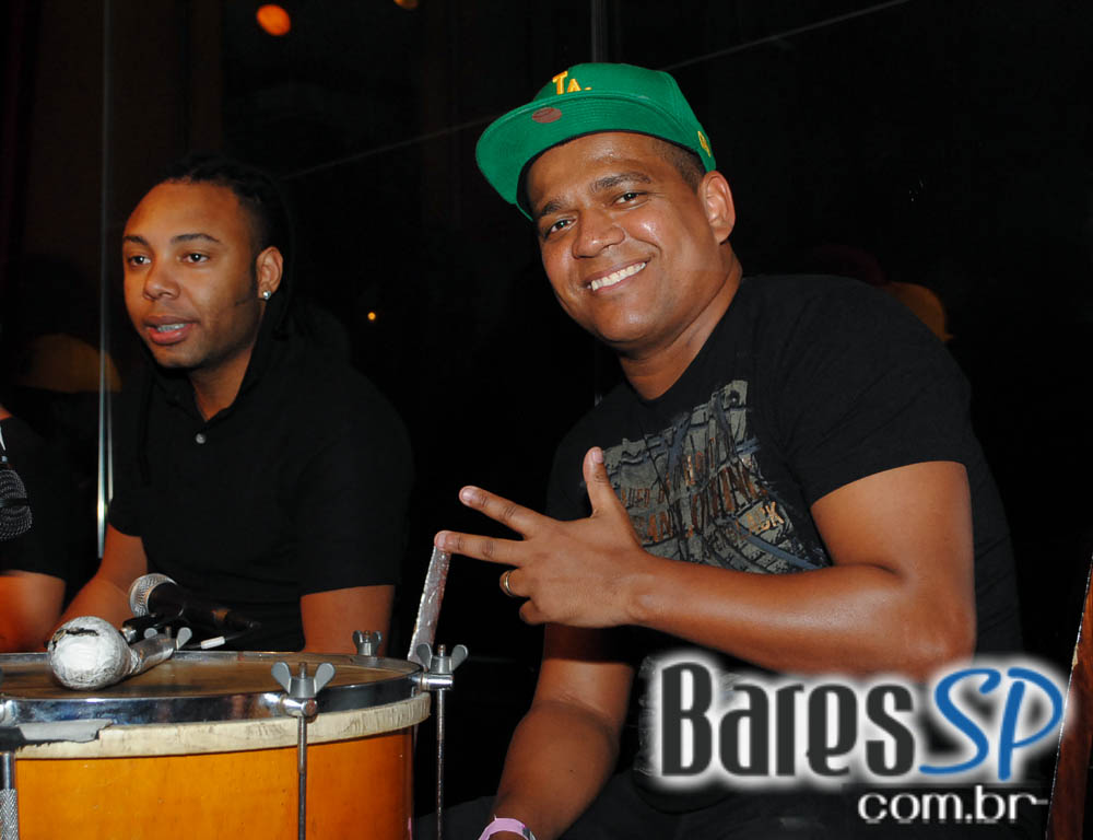 Ivo Meireles se apresentou no novo projeto do Bar Brahma Ivo Meireles se apresentou no novo projeto do Bar Brahma