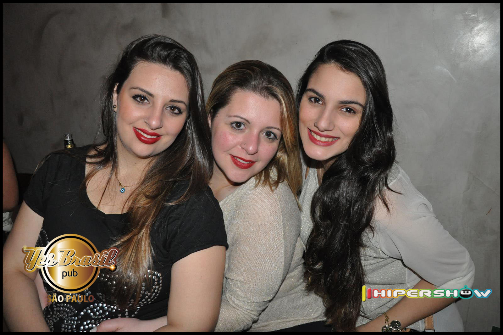 Edsonn e Enrique e Thiago Ferraz se apresentaram neste sábado no Yes Brasil Pub Edsonn e Enrique e Thiago Ferraz se apresentaram neste sábado no Yes Brasil Pub