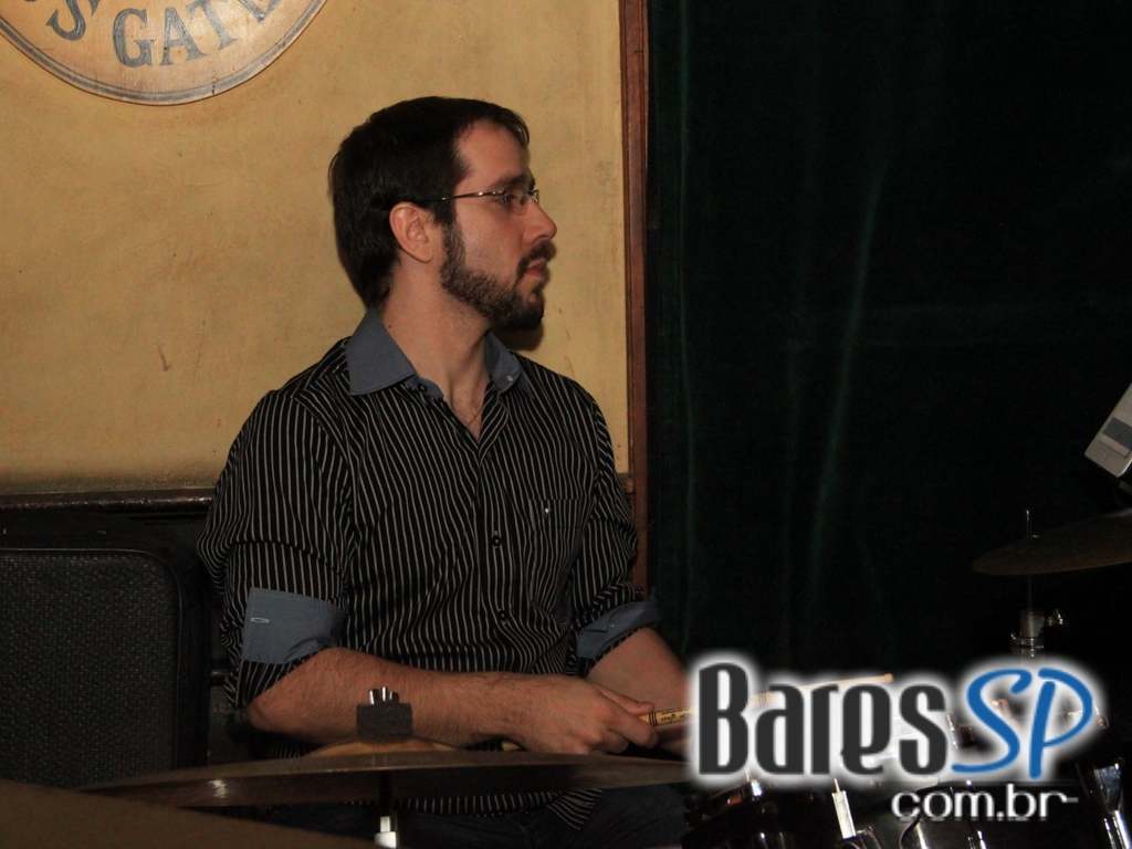 Cantora Mara Faria se apresentou no All Black com os sucessos do Jazz & Soul Cantora Mara Faria se apresentou no All Black com os sucessos do Jazz & Soul