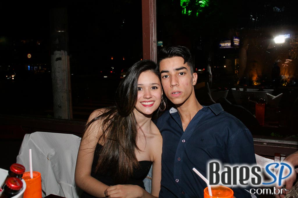 Noite Sertaneja aconteceu sob o comando de convidados no Maevva Bar Noite Sertaneja aconteceu sob o comando de convidados no Maevva Bar