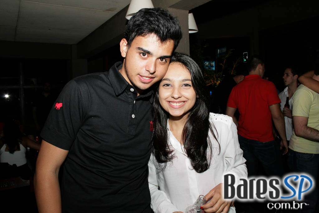 Noite Sertaneja aconteceu sob o comando de convidados no Maevva Bar Noite Sertaneja aconteceu sob o comando de convidados no Maevva Bar