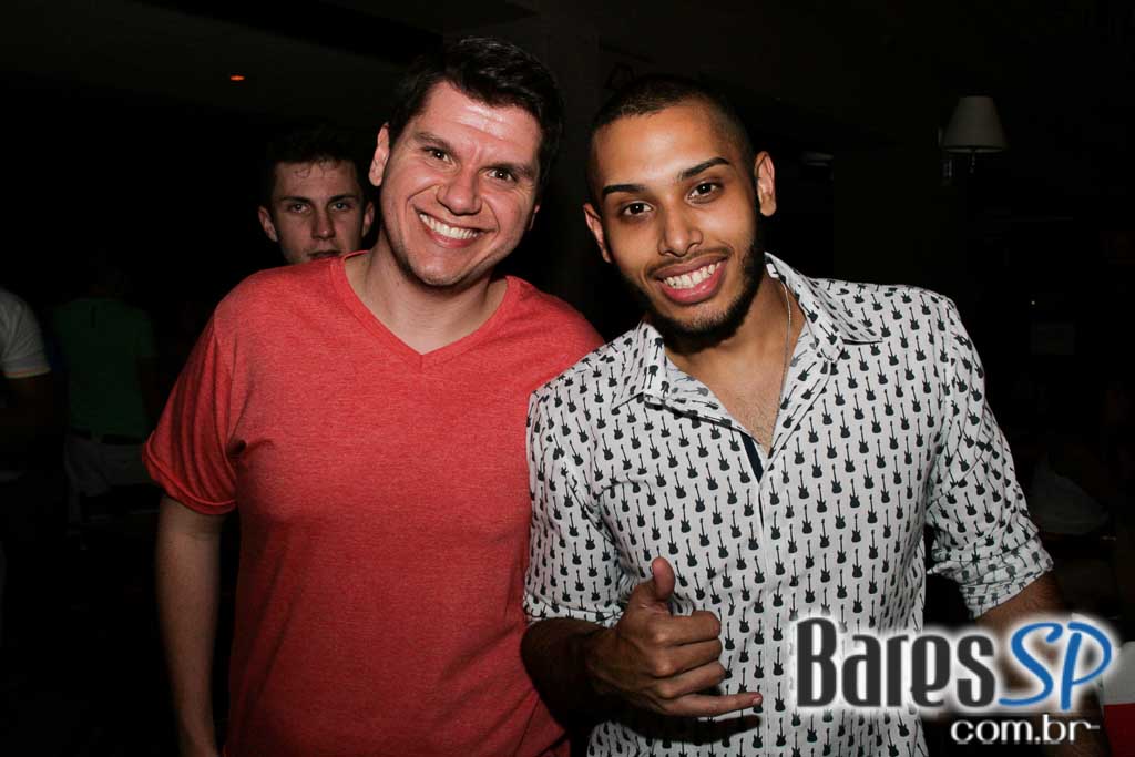 Noite Sertaneja aconteceu sob o comando de convidados no Maevva Bar Noite Sertaneja aconteceu sob o comando de convidados no Maevva Bar