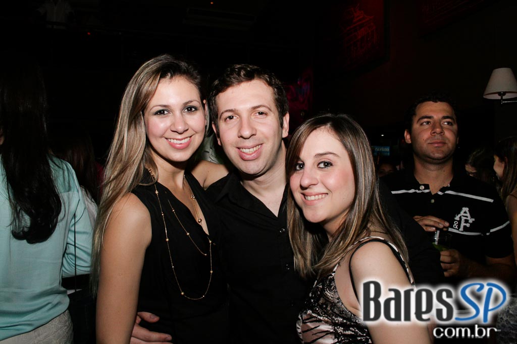 Noite Sertaneja aconteceu sob o comando de convidados no Maevva Bar Noite Sertaneja aconteceu sob o comando de convidados no Maevva Bar