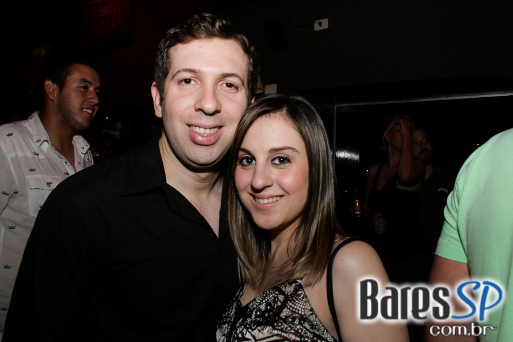 Noite Sertaneja aconteceu sob o comando de convidados no Maevva Bar Noite Sertaneja aconteceu sob o comando de convidados no Maevva Bar