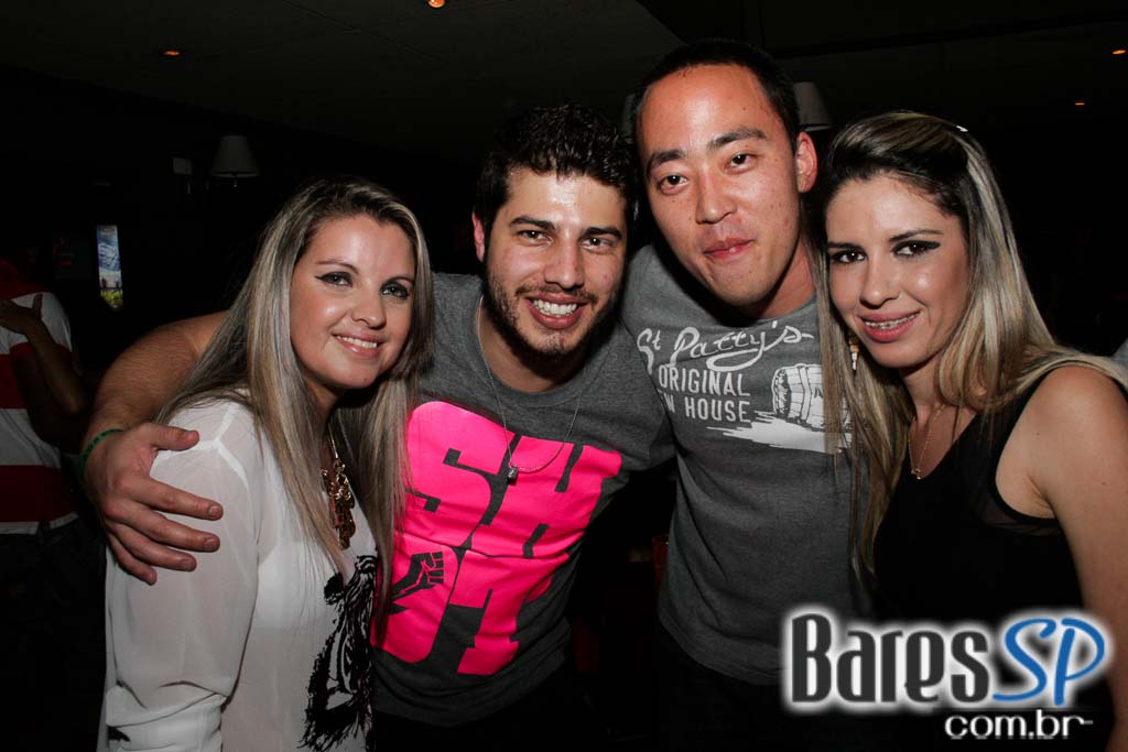 Noite Sertaneja aconteceu sob o comando de convidados no Maevva Bar Noite Sertaneja aconteceu sob o comando de convidados no Maevva Bar