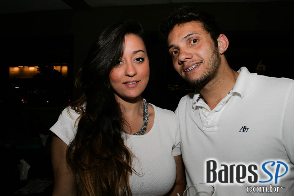 Noite Sertaneja aconteceu sob o comando de convidados no Maevva Bar Noite Sertaneja aconteceu sob o comando de convidados no Maevva Bar