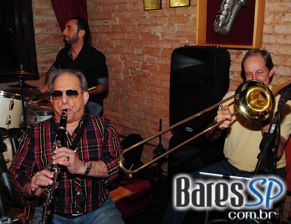 Madeleine recebeu o Tito Martino Jazz Band na quinta-feira Madeleine recebeu o Tito Martino Jazz Band na quinta-feira