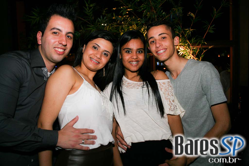 Aconteceu no sábado o Pagode de Feijoada no Maevva Bar Aconteceu no sábado o Pagode de Feijoada no Maevva Bar