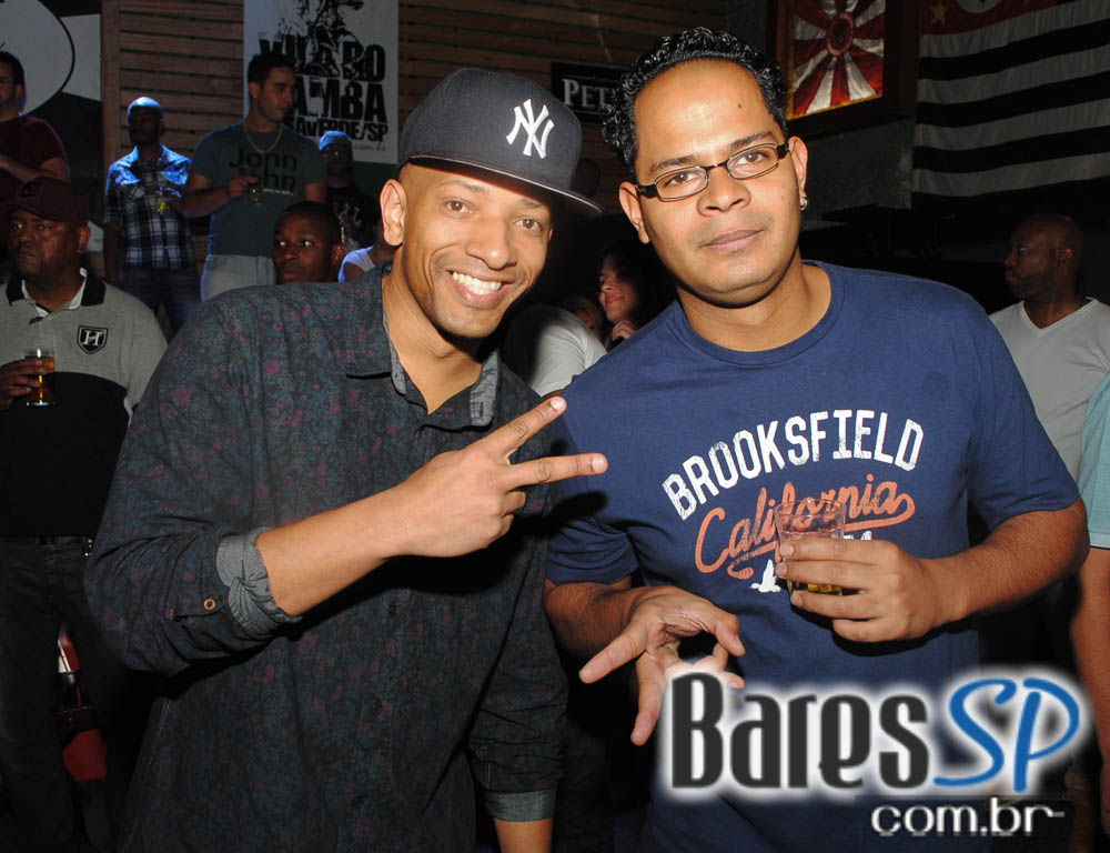 Domingo foi dia de curtir o som do grupo Batuque de Corda no Vila do Samba Domingo foi dia de curtir o som do grupo Batuque de Corda no Vila do Samba