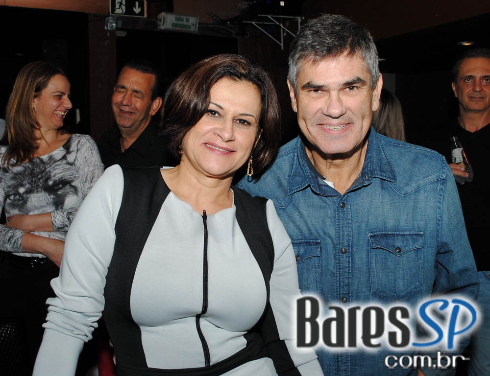 Piove apresentou Francine, Faibe, Junno e Samba na noite de quinta-feira Piove apresentou Francine, Faibe, Junno e Samba na noite de quinta-feira