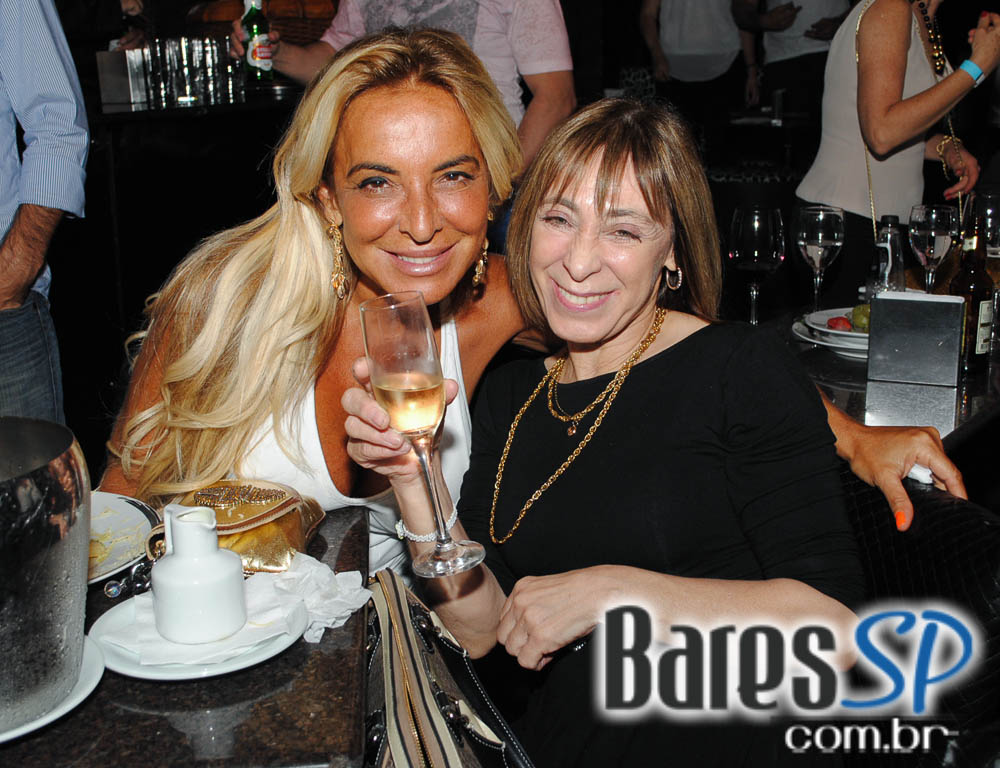 Bandas Kashimir, Faibe e Samba na sexta-feira no Piove Bandas Kashimir, Faibe e Samba na sexta-feira no Piove