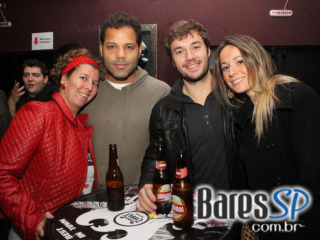 Atrações especiais com bandas covers na sexta-feira no Manifesto Bar Atrações especiais com bandas covers na sexta-feira no Manifesto Bar