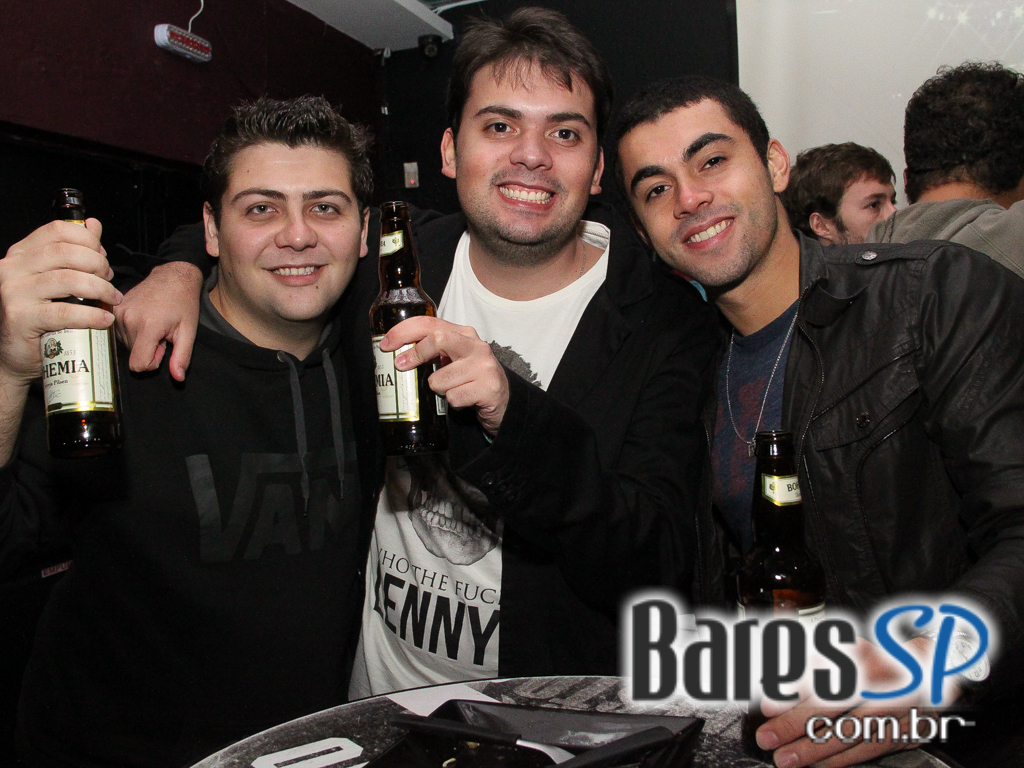 Atrações especiais com bandas covers na sexta-feira no Manifesto Bar Atrações especiais com bandas covers na sexta-feira no Manifesto Bar