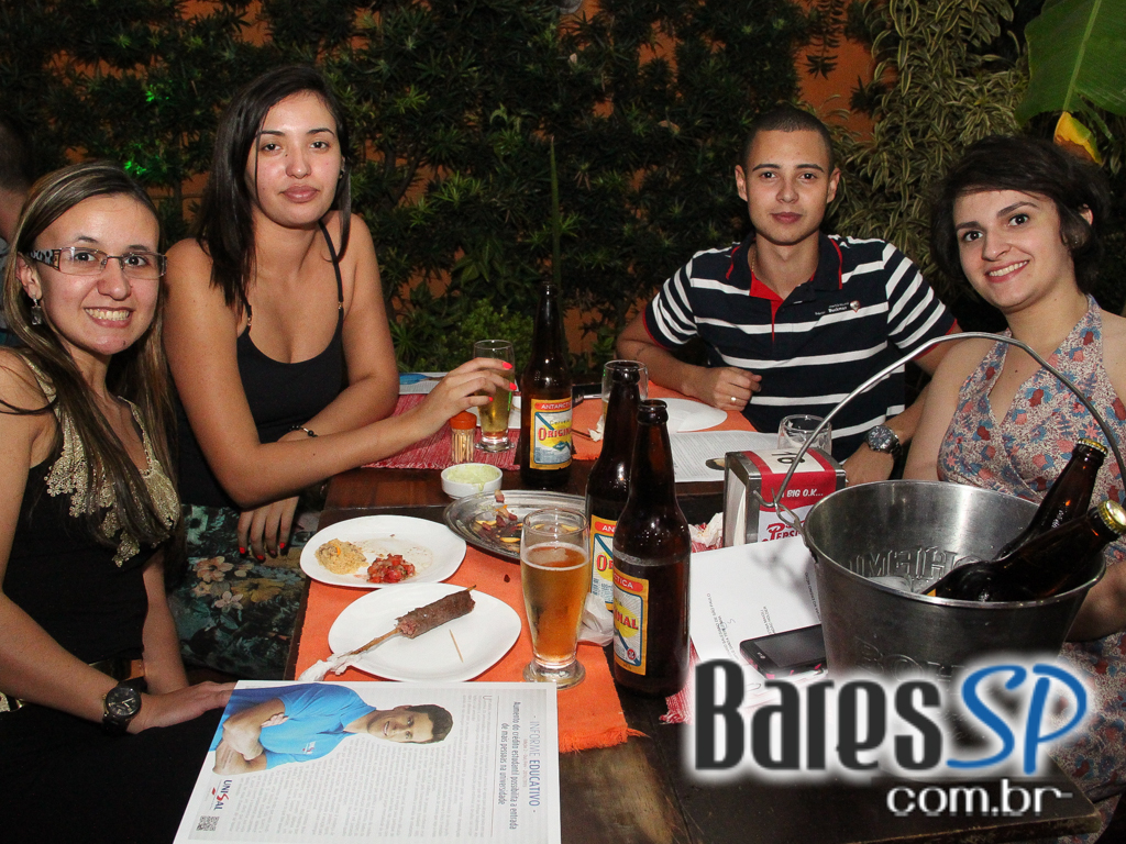 Aldeias ofereceu happy hour com diversas opções de drinks e rodízio de petiscos - Unisal Aldeias ofereceu happy hour com diversas opções de drinks e rodízio de petiscos - Unisal