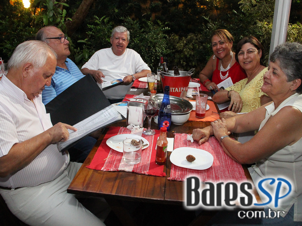 Aldeias ofereceu happy hour com diversas opções de drinks e rodízio de petiscos - Unisal Aldeias ofereceu happy hour com diversas opções de drinks e rodízio de petiscos - Unisal