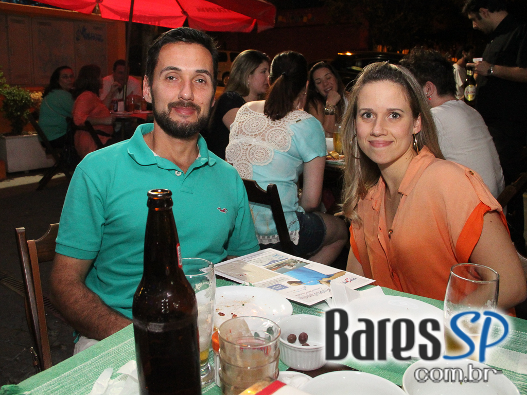 Aldeias ofereceu happy hour com diversas opções de drinks e rodízio de petiscos - Unisal Aldeias ofereceu happy hour com diversas opções de drinks e rodízio de petiscos - Unisal