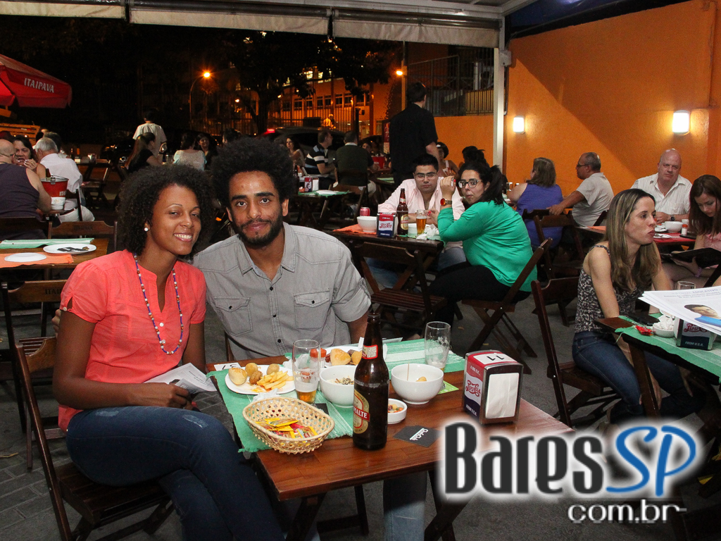 Aldeias ofereceu happy hour com diversas opções de drinks e rodízio de petiscos - Unisal Aldeias ofereceu happy hour com diversas opções de drinks e rodízio de petiscos - Unisal