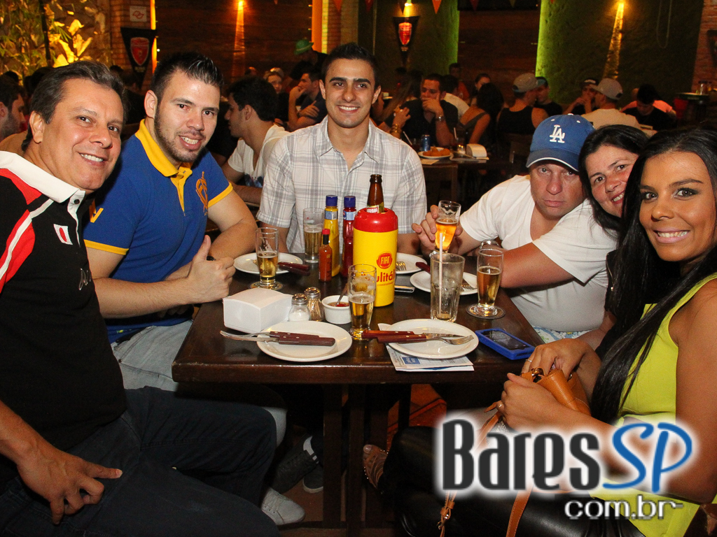 Caetano's Bar tem música alemã ao vivo para acompanhar a cerveja Paulaner - Unisal Caetano's Bar tem música alemã ao vivo para acompanhar a cerveja Paulaner - Unisal