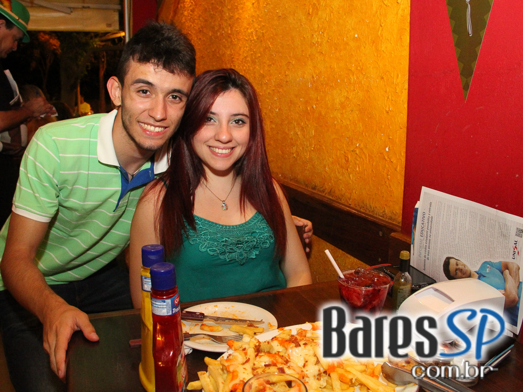 Caetano's Bar tem música alemã ao vivo para acompanhar a cerveja Paulaner - Unisal Caetano's Bar tem música alemã ao vivo para acompanhar a cerveja Paulaner - Unisal