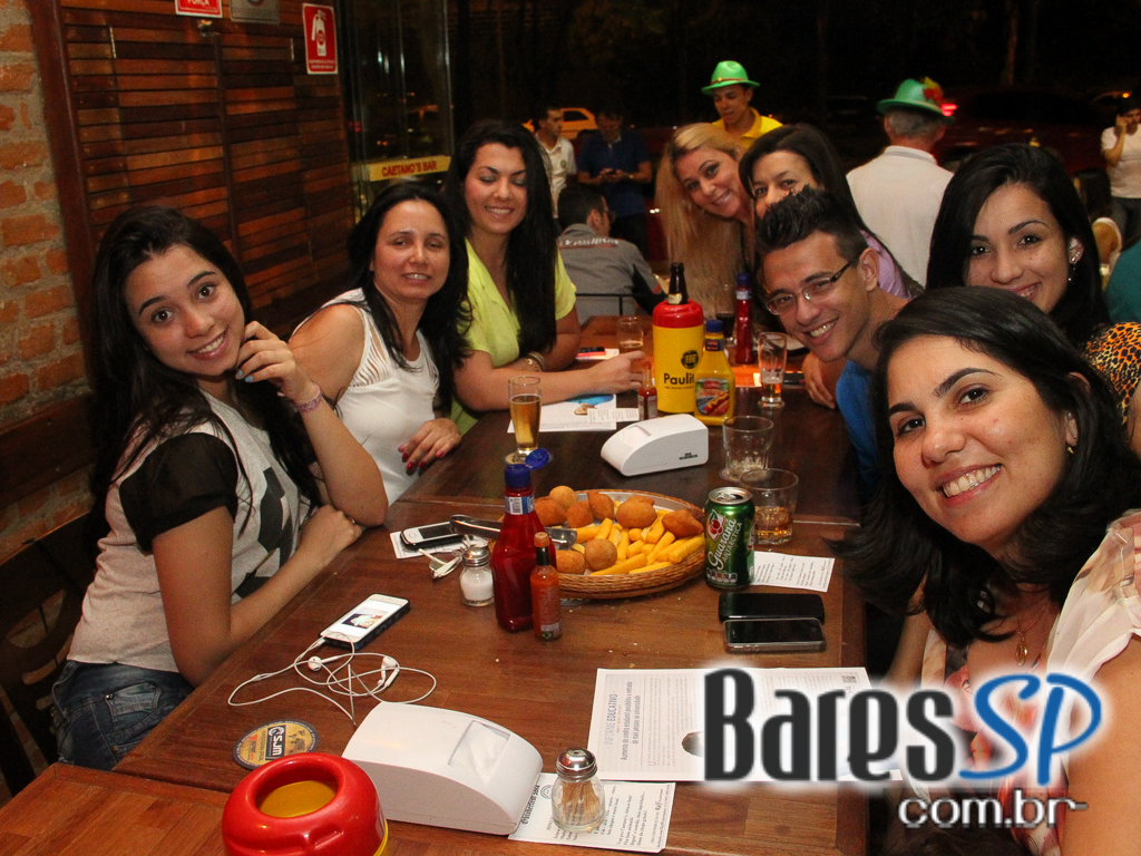 Caetano's Bar tem música alemã ao vivo para acompanhar a cerveja Paulaner - Unisal Caetano's Bar tem música alemã ao vivo para acompanhar a cerveja Paulaner - Unisal