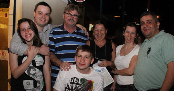 Bar do Luiz Fernandes oferece happy hour descontraído e animado com cardápio variado - Unisal