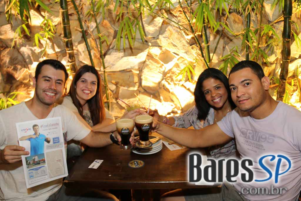 Caetano's Bar tocou música alemã ao vivo para acompanhar a cerveja Paulaner - Unisal Caetano's Bar tocou música alemã ao vivo para acompanhar a cerveja Paulaner - Unisal