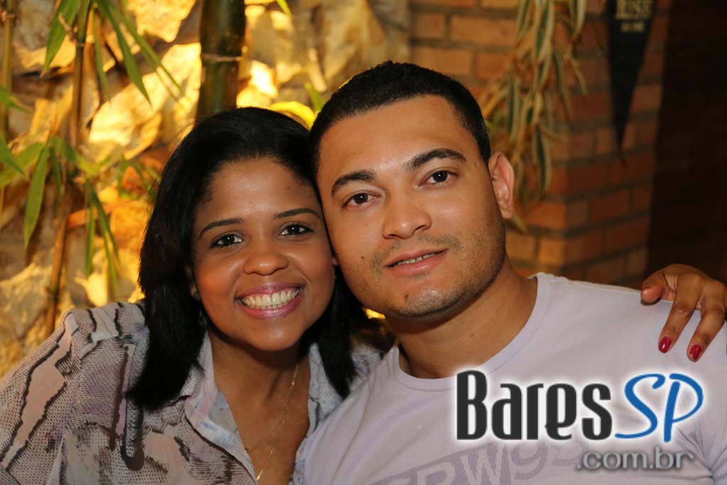 Caetano's Bar tocou música alemã ao vivo para acompanhar a cerveja Paulaner - Unisal Caetano's Bar tocou música alemã ao vivo para acompanhar a cerveja Paulaner - Unisal