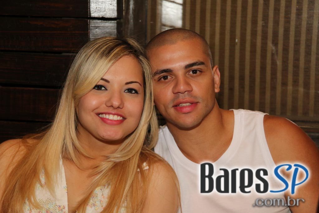 Caetano's Bar tocou música alemã ao vivo para acompanhar a cerveja Paulaner - Unisal Caetano's Bar tocou música alemã ao vivo para acompanhar a cerveja Paulaner - Unisal